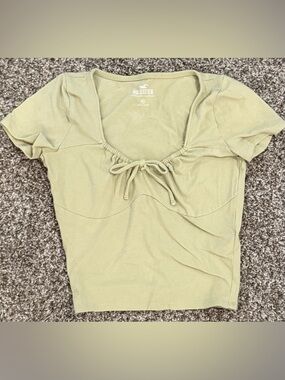 Women’s Hollister Cropped Green T-Shirt ~ Size XS